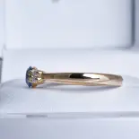 Pierścionek zaręczynowy z szafirem